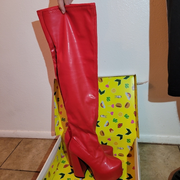 Lemon Drop Shoes - Picture 1 of 11